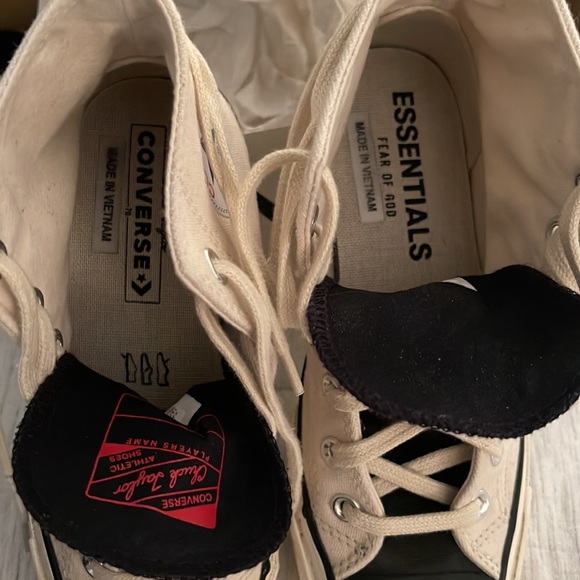 Converse ESSENTIALS! Worn once! - Picture 2 of 5